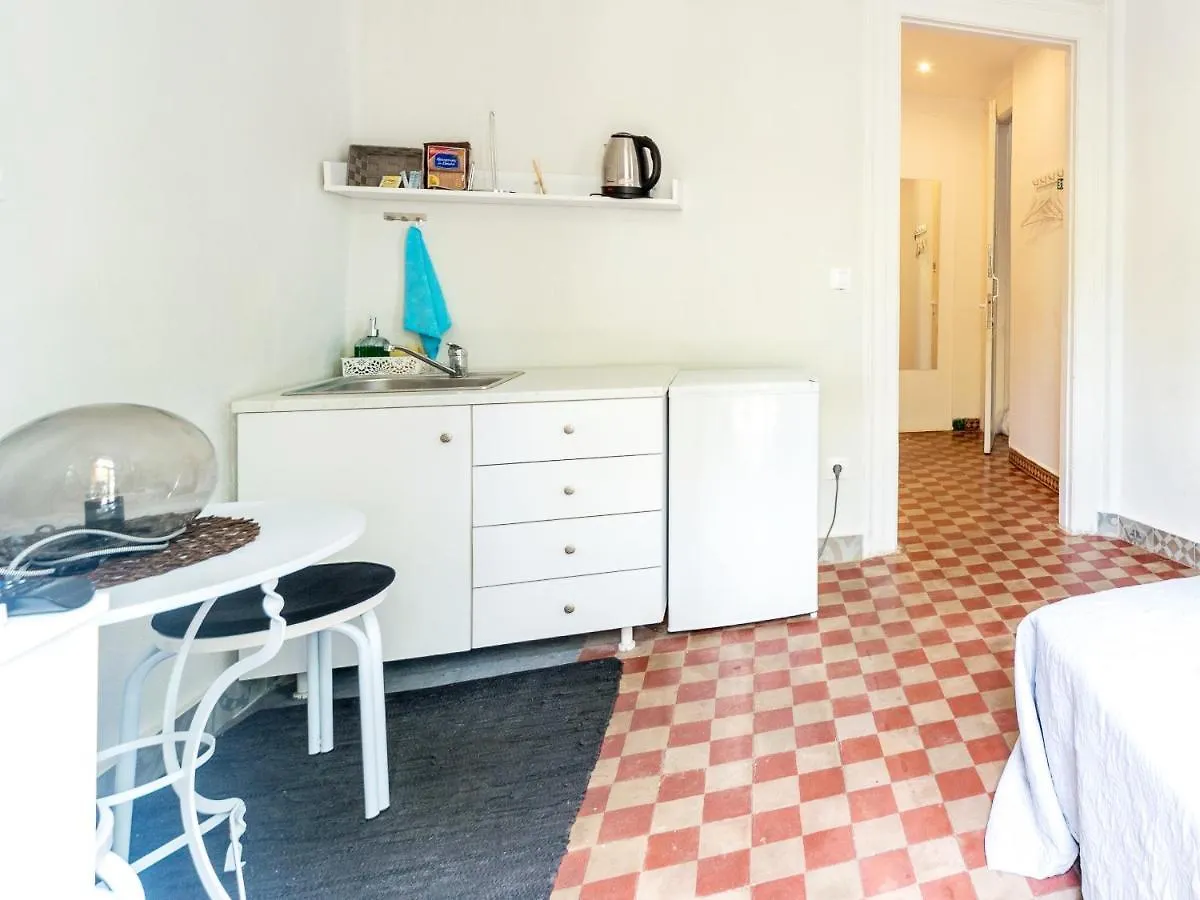 Quiet Central Studio In Historical Building Apartment Thessaloniki