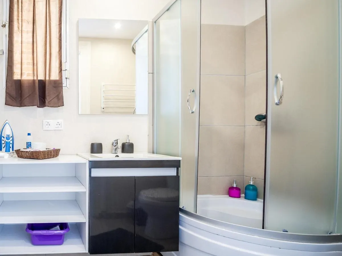 Quiet Central Studio In Historical Building Apartment Thessaloniki Greece