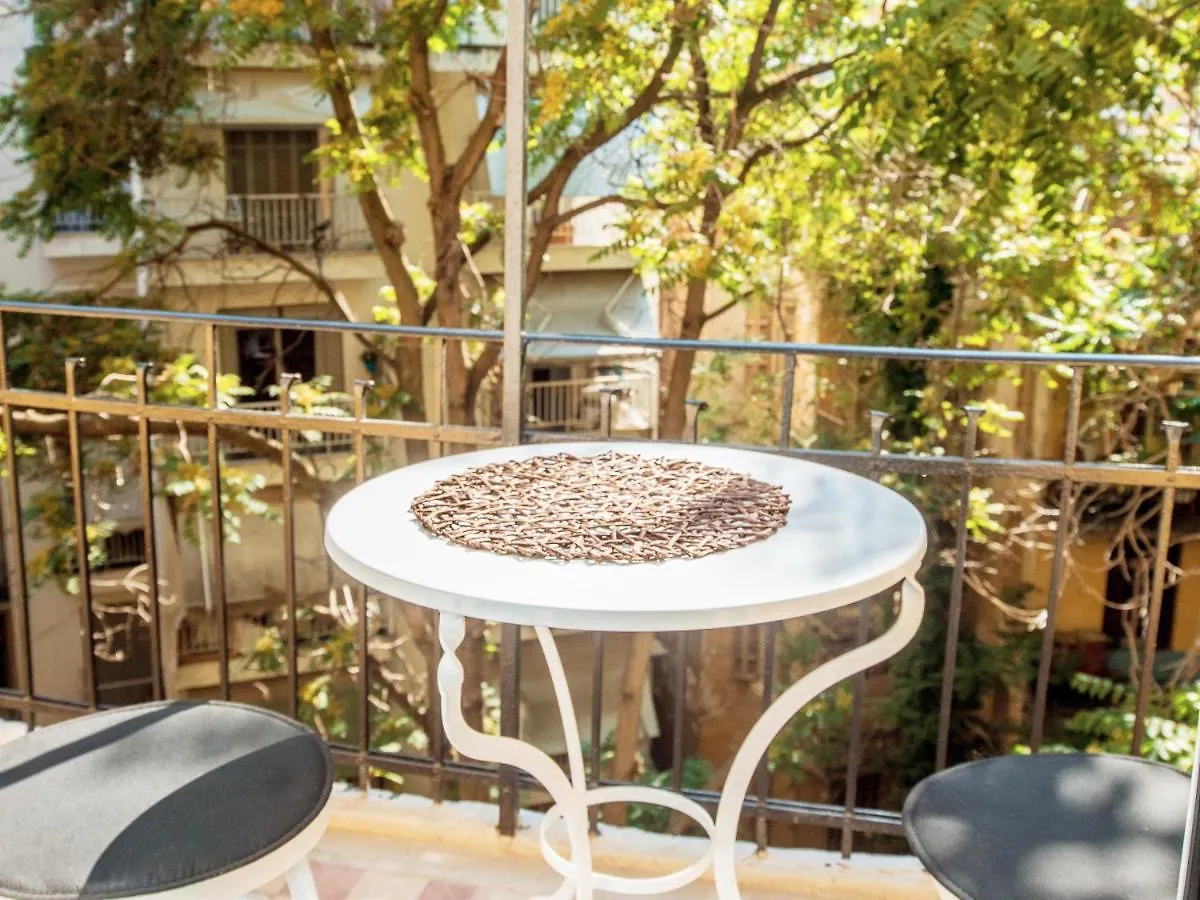 Quiet Central Studio In Historical Building Apartment Thessaloniki Greece